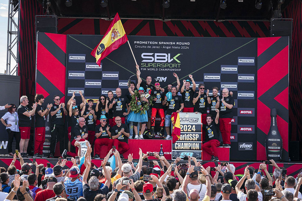 Che weekend per Aruba.it Racing: Adrian Huertas trionfa a Jerez de la Frontera e si laurea Campione del Mondo WorldSSP. In Superbike arriva il titolo Team World Champion